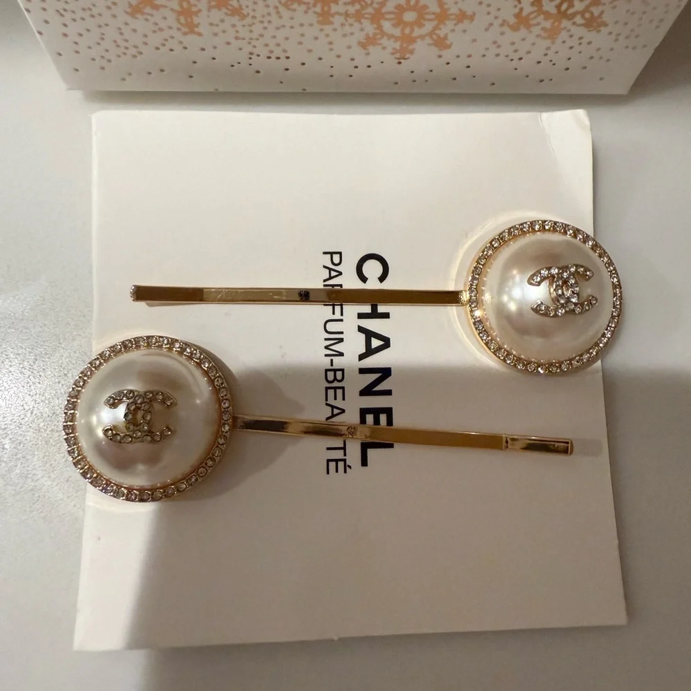 New CHANEL Gold and White Pearl Hair Pins - Picture 6 of 11